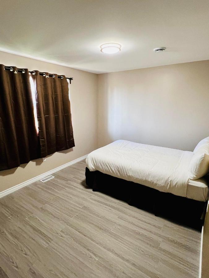 Super 8 By Wyndham Niagara Falls On المظهر الخارجي الصورة