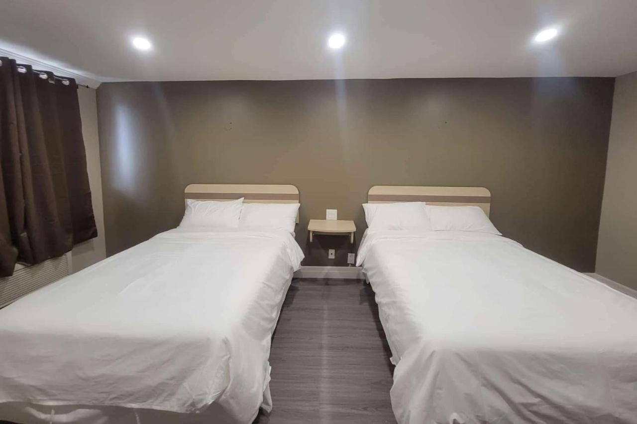 Super 8 By Wyndham Niagara Falls On المظهر الخارجي الصورة