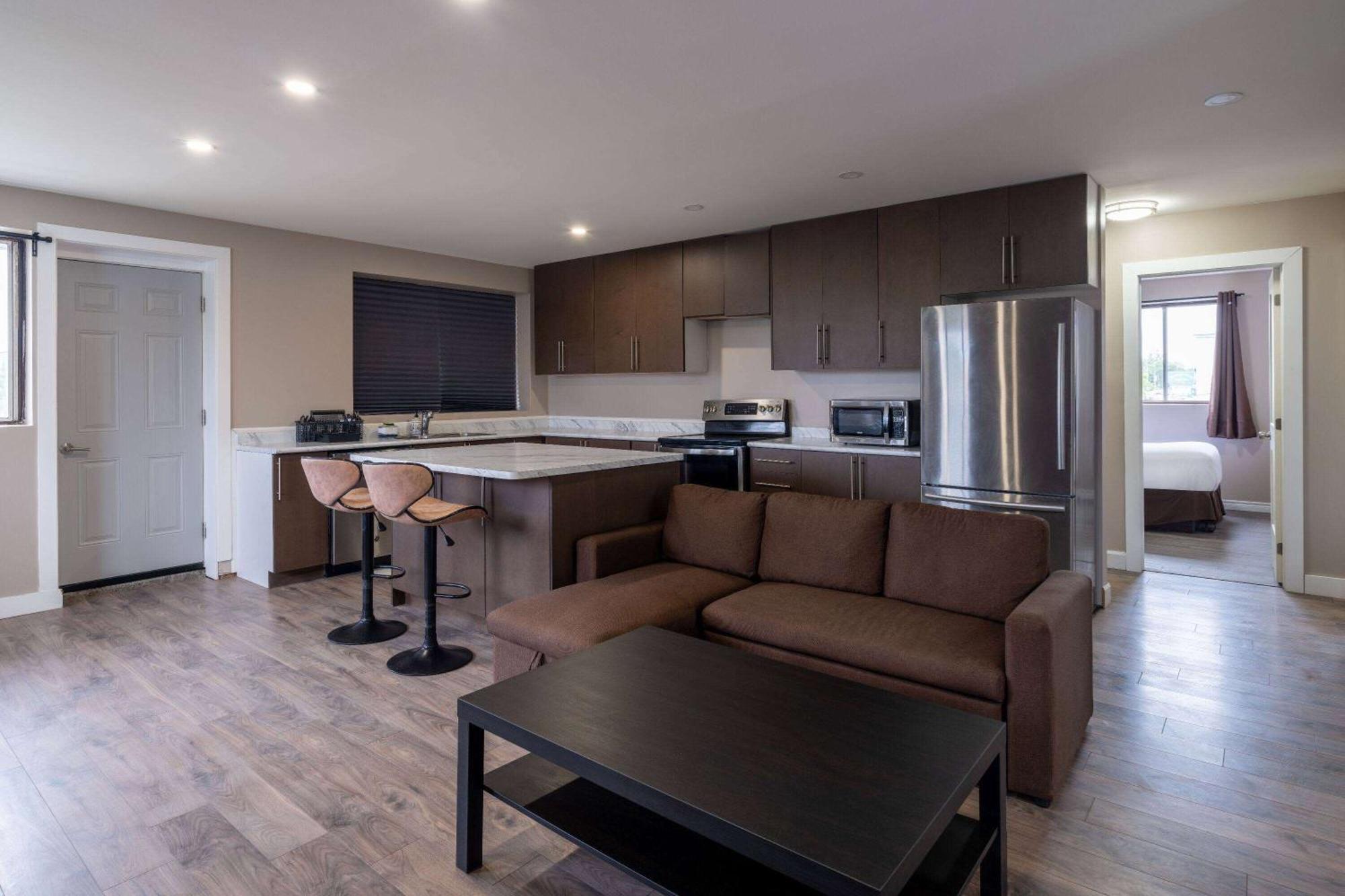Super 8 By Wyndham Niagara Falls On المظهر الخارجي الصورة