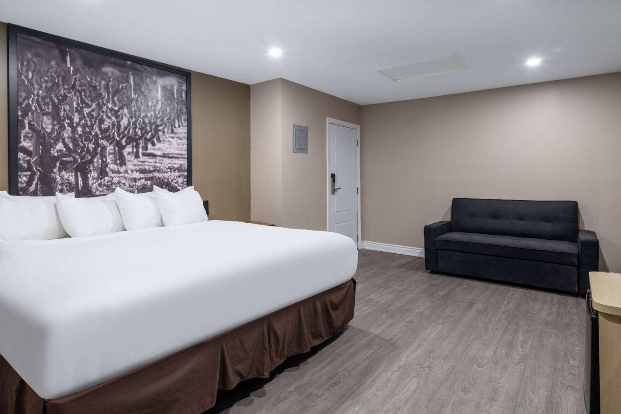 Super 8 By Wyndham Niagara Falls On المظهر الخارجي الصورة