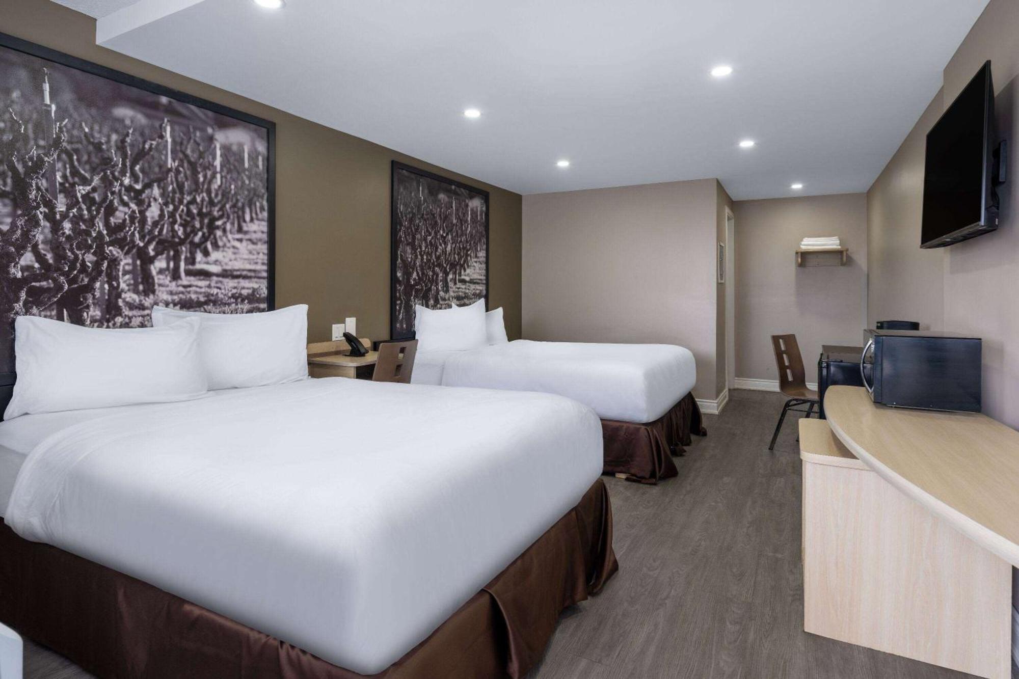 Super 8 By Wyndham Niagara Falls On المظهر الخارجي الصورة