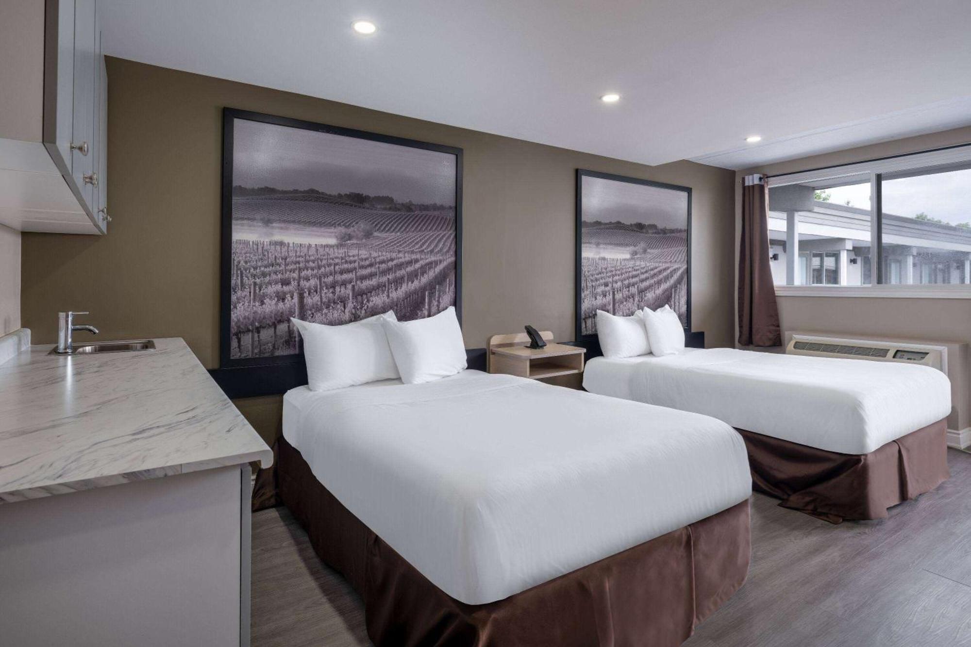 Super 8 By Wyndham Niagara Falls On المظهر الخارجي الصورة
